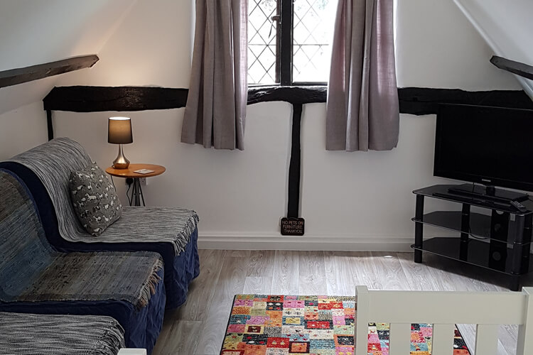 Dorney Self-Catering Apartments - Image 3 - UK Tourism Online