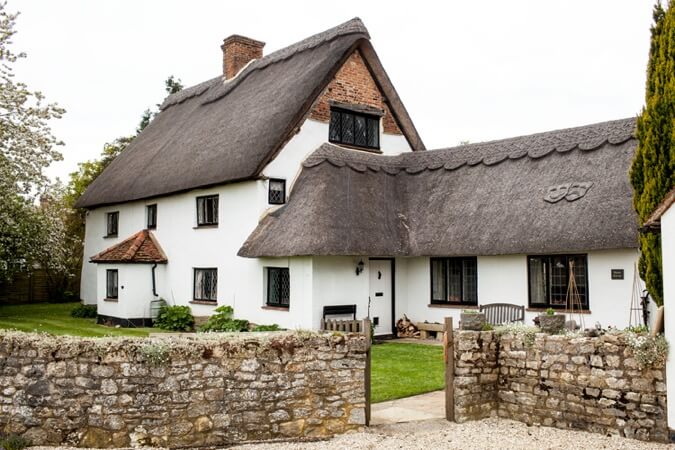 Dinton Cottage Thumbnail | Aylesbury - Buckinghamshire | UK Tourism Online