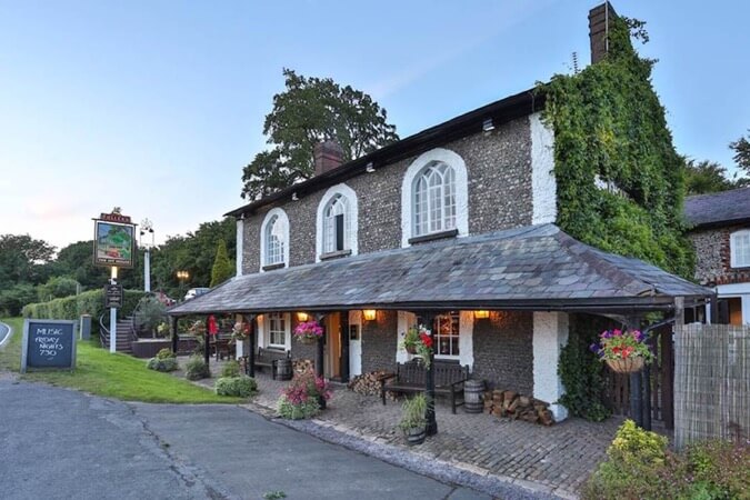 The Ivy House Thumbnail | High Wycombe - Buckinghamshire | UK Tourism Online