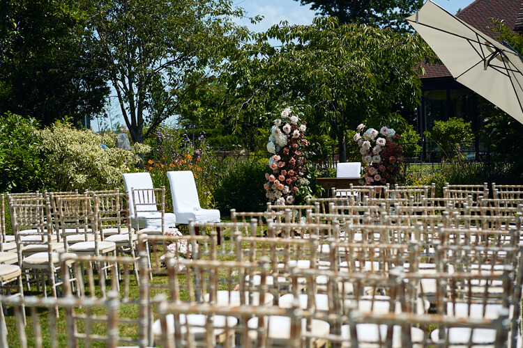 Alfriston Gardens - Image 1 - UK Tourism Online