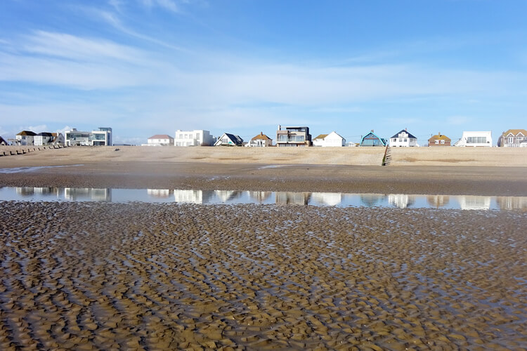 Camber Beach Holiday Homes - Image 1 - UK Tourism Online