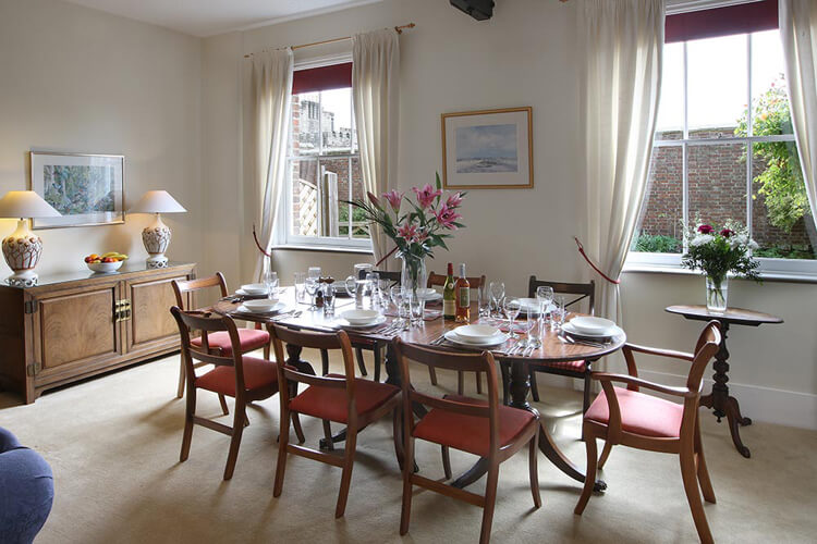 Castle Cottage - Image 2 - UK Tourism Online