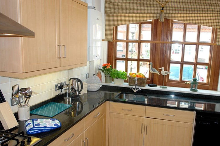 Eastbourne Holiday Cottages - Image 3 - UK Tourism Online