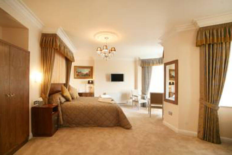 Legends Hotel - Image 2 - UK Tourism Online