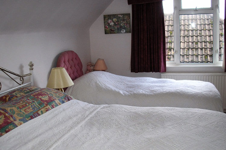 Pinecroft Bed and Breakfast - Image 2 - UK Tourism Online