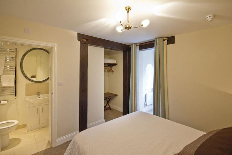 May Garland Inn - Image 3 - UK Tourism Online
