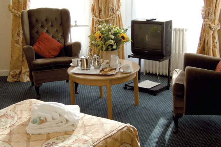 The Imperial Hotel - Image 3 - UK Tourism Online
