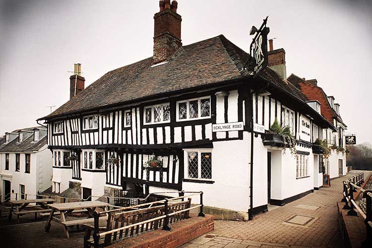The Lamb Inn - Image 1 - UK Tourism Online