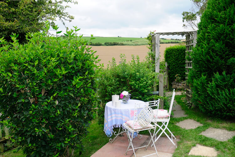 The Shepherd's Hut - Image 3 - UK Tourism Online