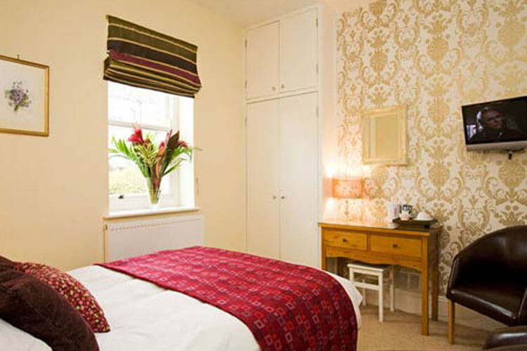 Whitburn Lodge Guesthouse - Image 3 - UK Tourism Online