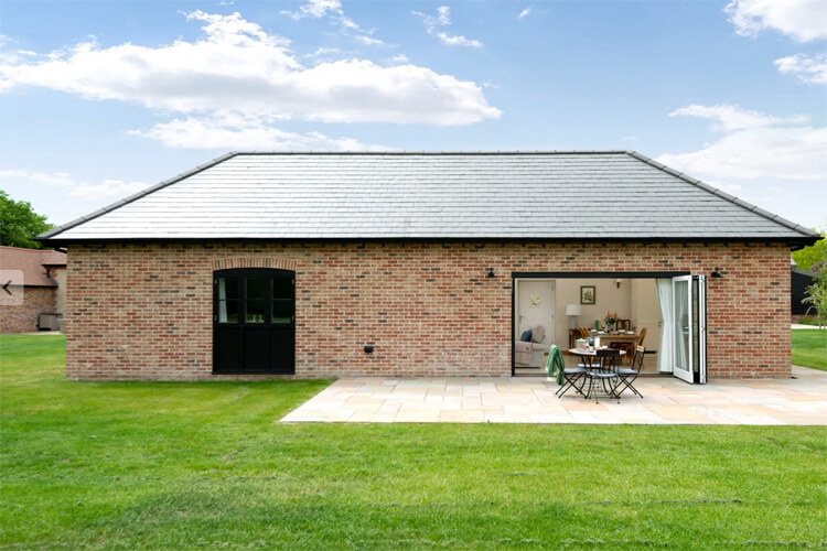 Barrow Hill Barns - Image 1 - UK Tourism Online