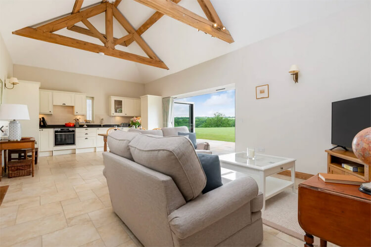 Barrow Hill Barns - Image 2 - UK Tourism Online