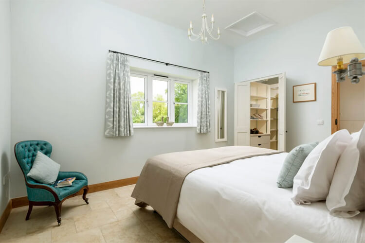 Barrow Hill Barns - Image 4 - UK Tourism Online