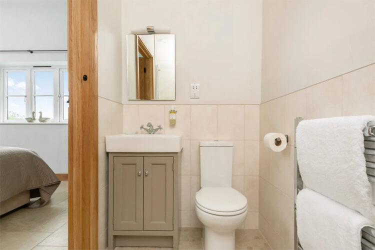 Barrow Hill Barns - Image 5 - UK Tourism Online