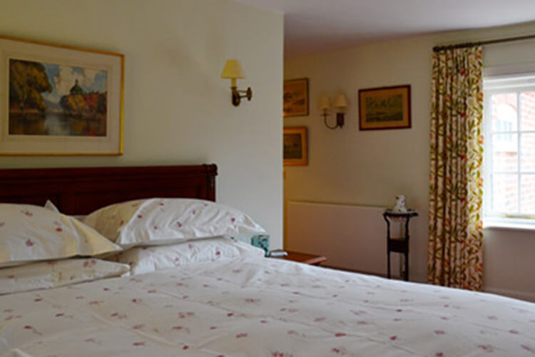 Binley Bed & Breakfast - Image 3 - UK Tourism Online