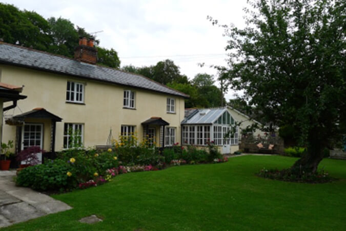 Colindale Cottage Bed & Breakfast Thumbnail | Stockbridge - Hampshire | UK Tourism Online