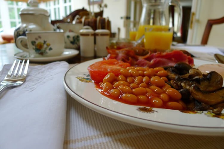 Colindale Cottage Bed & Breakfast - Image 3 - UK Tourism Online