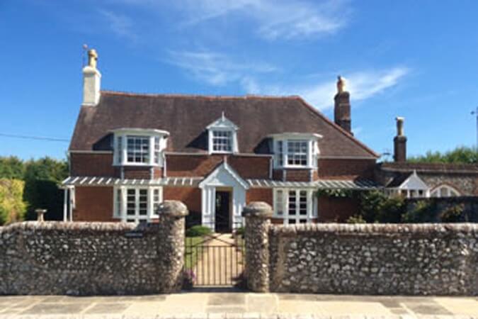 Complyns Bed & Breakfast Thumbnail | Winchester - Hampshire | UK Tourism Online