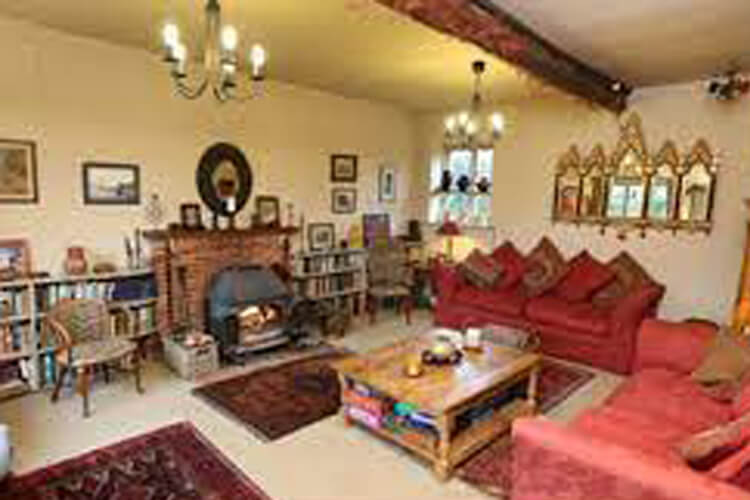 Dean Farm Bed & Breakfast - Image 2 - UK Tourism Online