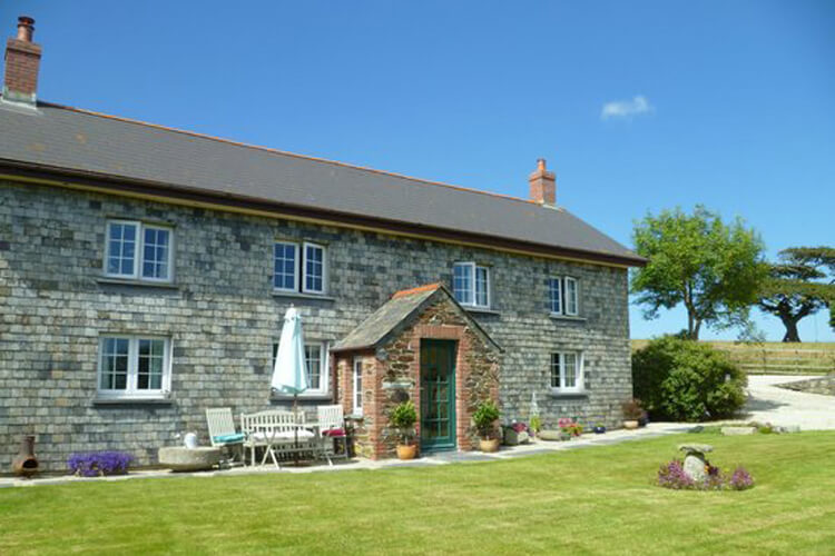 Hodds Farm Bed & Breakfast - Image 1 - UK Tourism Online