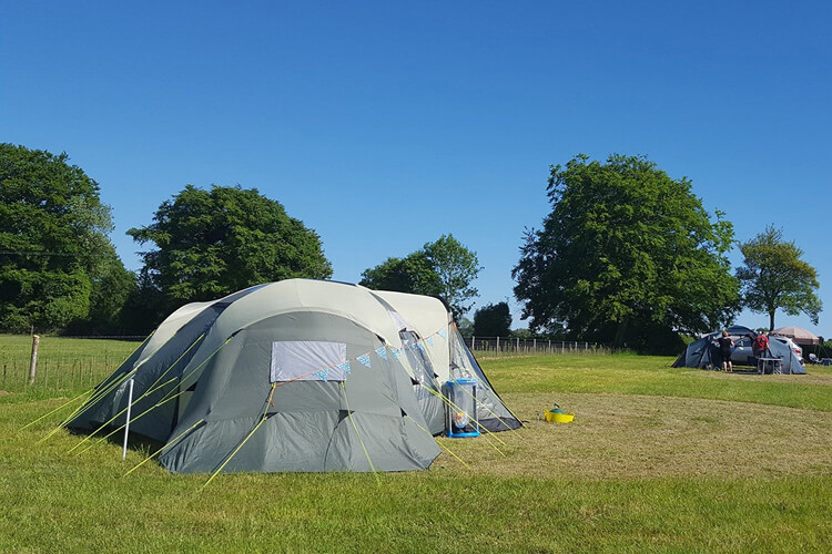 Holden Farm Camping - Image 1 - UK Tourism Online