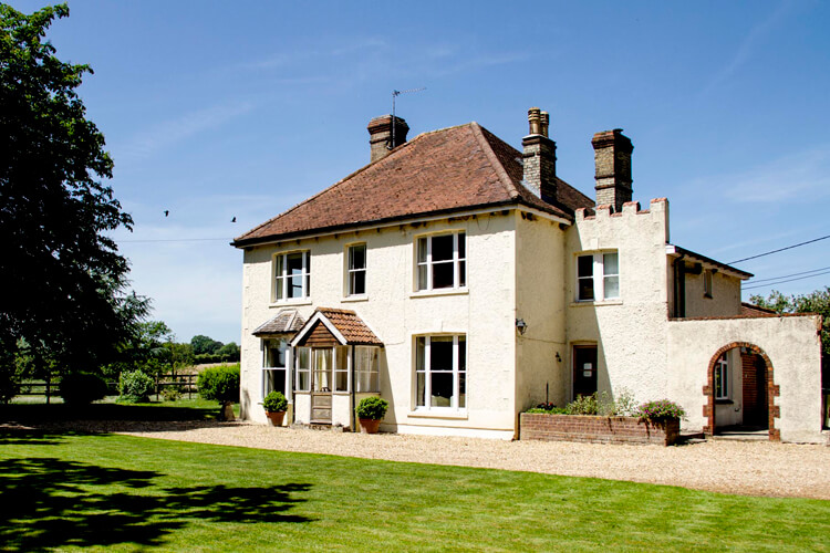 Peak House Farm - Image 1 - UK Tourism Online