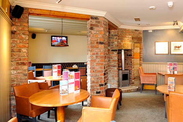 Petersfield Premier Inn - Image 5 - UK Tourism Online