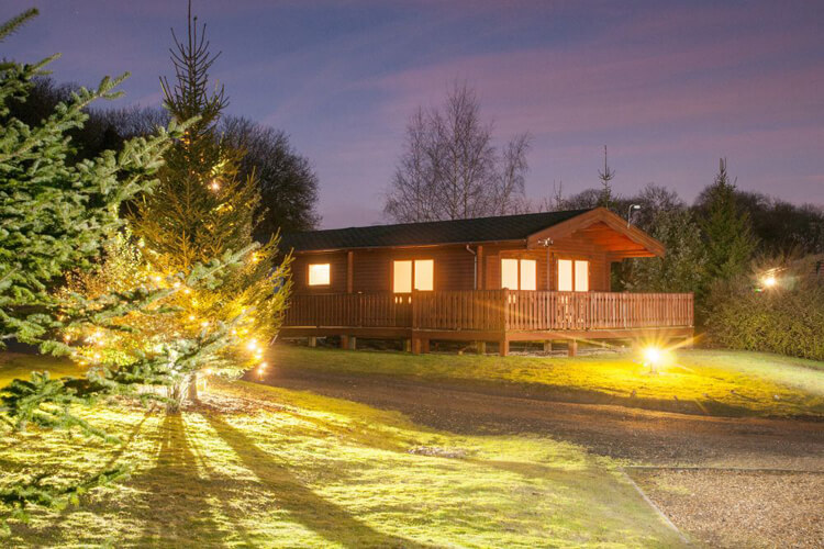 South Winchester Lodges - Image 1 - UK Tourism Online