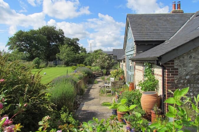 The Long House Thumbnail | Petersfield - Hampshire | UK Tourism Online