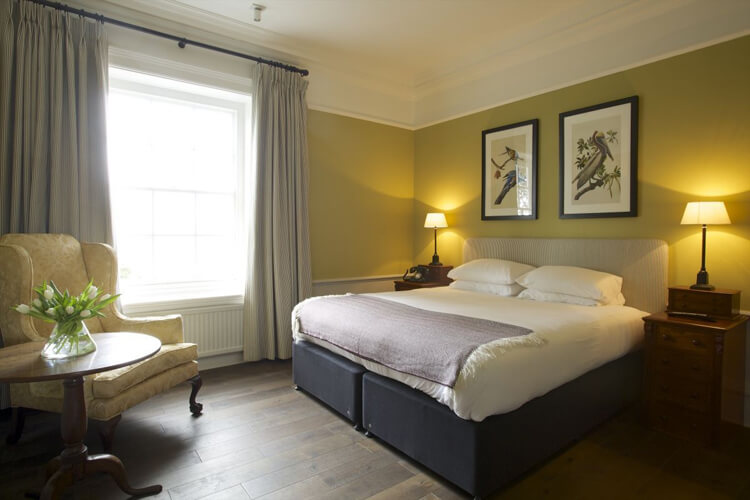 The Manor at Sway - Image 3 - UK Tourism Online