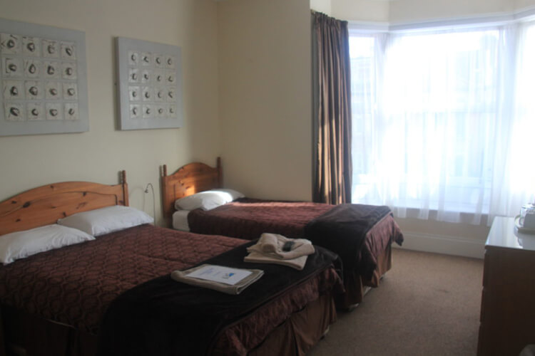 Waverley Park Lodge Guest House - Image 4 - UK Tourism Online