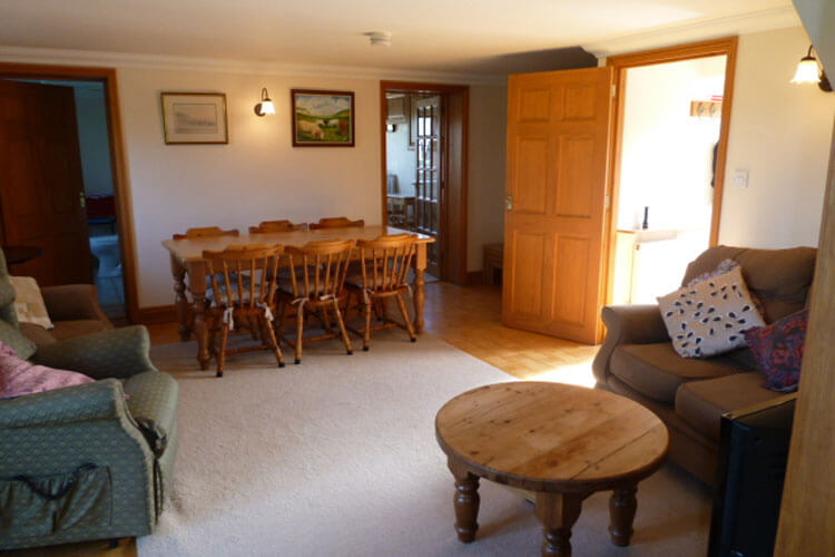 Atherfield Green Holiday Cottages - Image 4 - UK Tourism Online