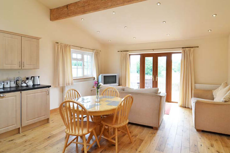 Little Pidford Farm Cottages - Image 2 - UK Tourism Online