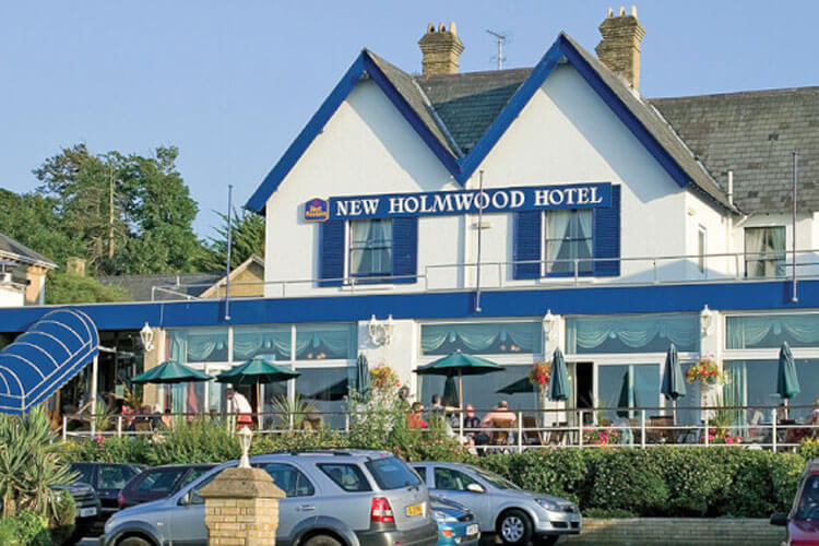 New Holmwood Hotel and Restaurant - Image 1 - UK Tourism Online