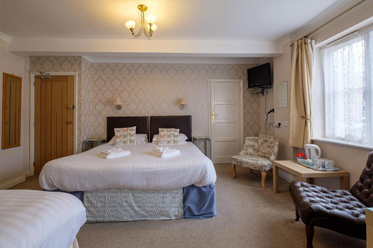 Newport Quay B & B Hotel - Image 4 - UK Tourism Online