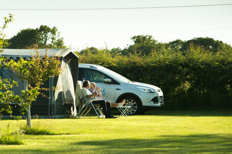 Ninham Country Holidays - Image 1 - UK Tourism Online