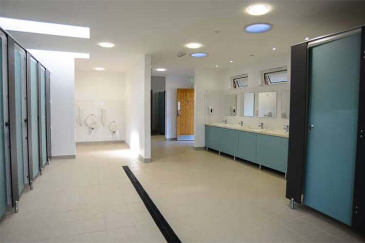 Ninham Country Holidays - Image 2 - UK Tourism Online