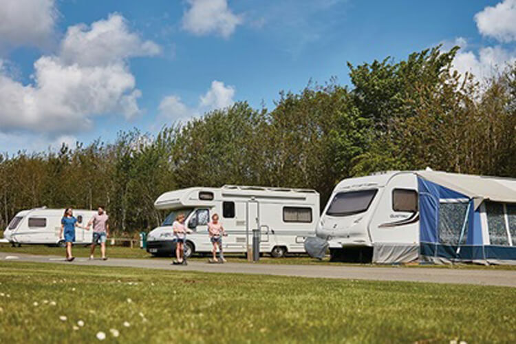 Nodes Point Holiday Park - Image 2 - UK Tourism Online