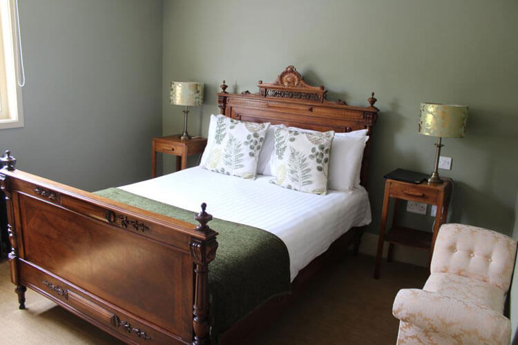 One Holyrood Bed and Breakfast - Image 3 - UK Tourism Online