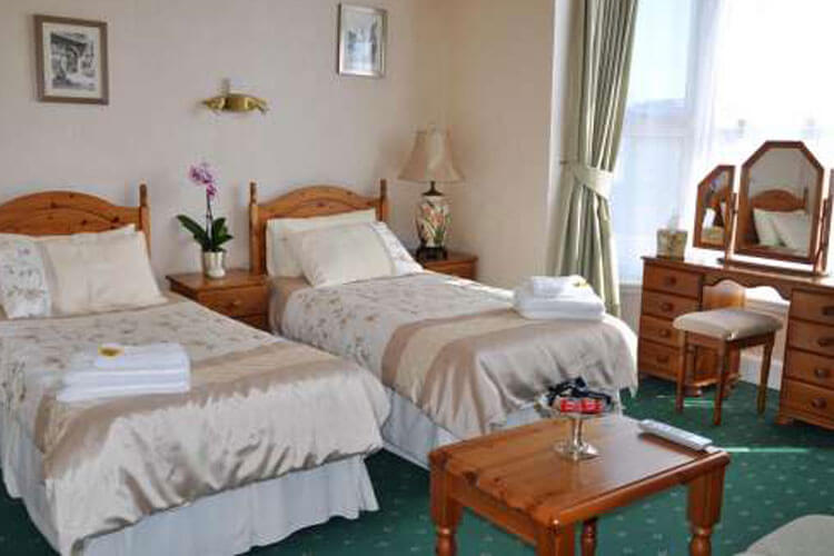 St Georges House - Image 3 - UK Tourism Online