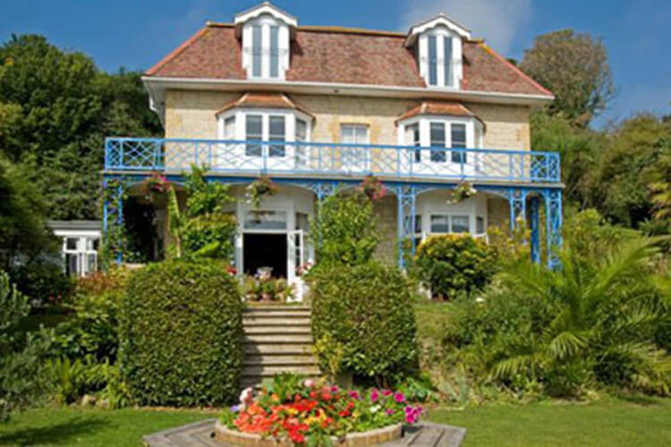 St Maur Hotel - Image 1 - UK Tourism Online