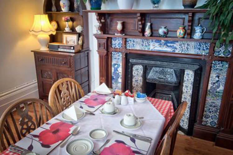 The Lyndhurst House - Image 4 - UK Tourism Online