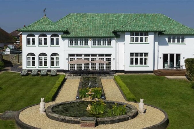 The Art Deco House Thumbnail | Shanklin - Isle of Wight | UK Tourism Online