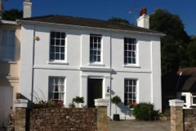 White Cottage Thumbnail | Seaview - Isle of Wight | UK Tourism Online