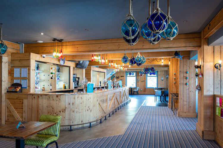 Whitecliff Bay Holiday Park - Image 3 - UK Tourism Online