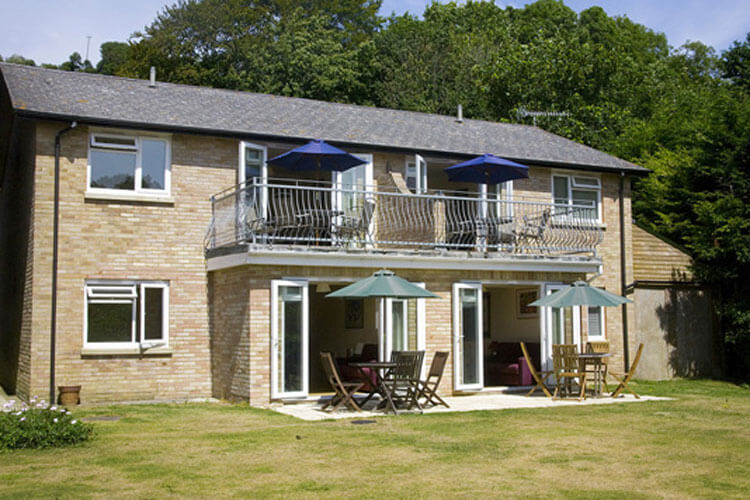 Woodcliffe Holiday Apartments - Image 1 - UK Tourism Online