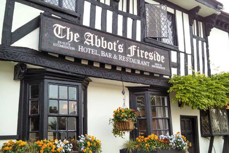 Abbot's Fireside Inn & Restaurant - Image 1 - UK Tourism Online