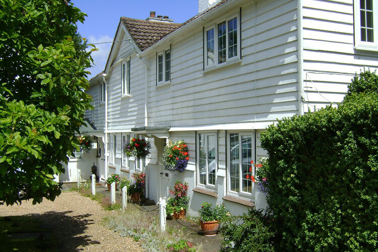 Barn Cottage Borough Green - Image 1 - UK Tourism Online