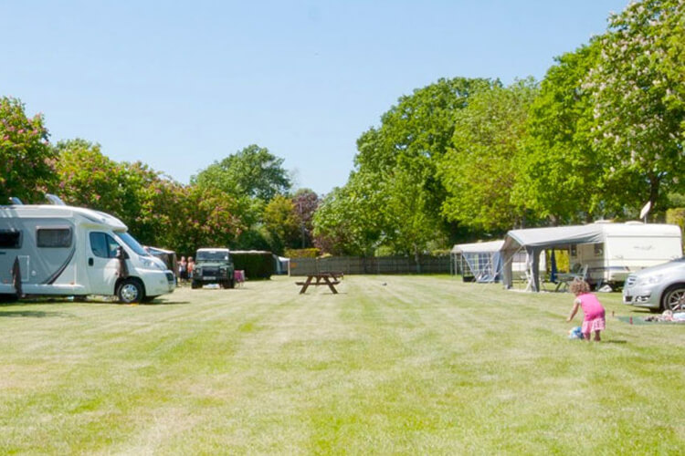 Broadhembury Caravan and Camping - Image 1 - UK Tourism Online