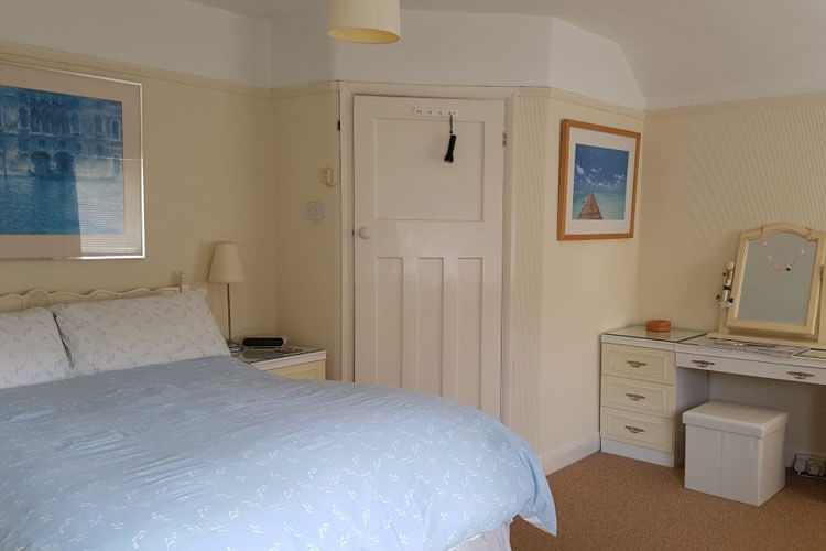 Harbourlights Cottage - Image 3 - UK Tourism Online